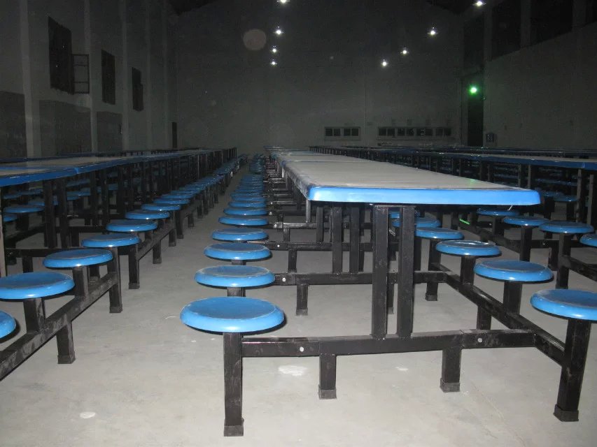 四川眉山市某玩具公司定制食堂玻璃钢快餐桌椅